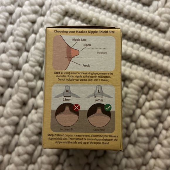 Ultra thin silicone nipple shields - Picture 2 of 7